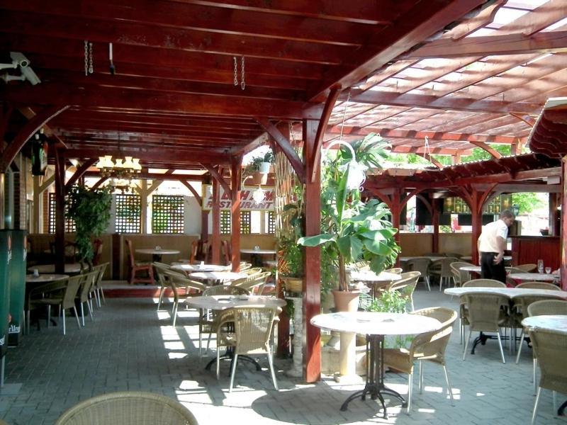 Hotel Jarja Hajduszoboszlo Exterior photo